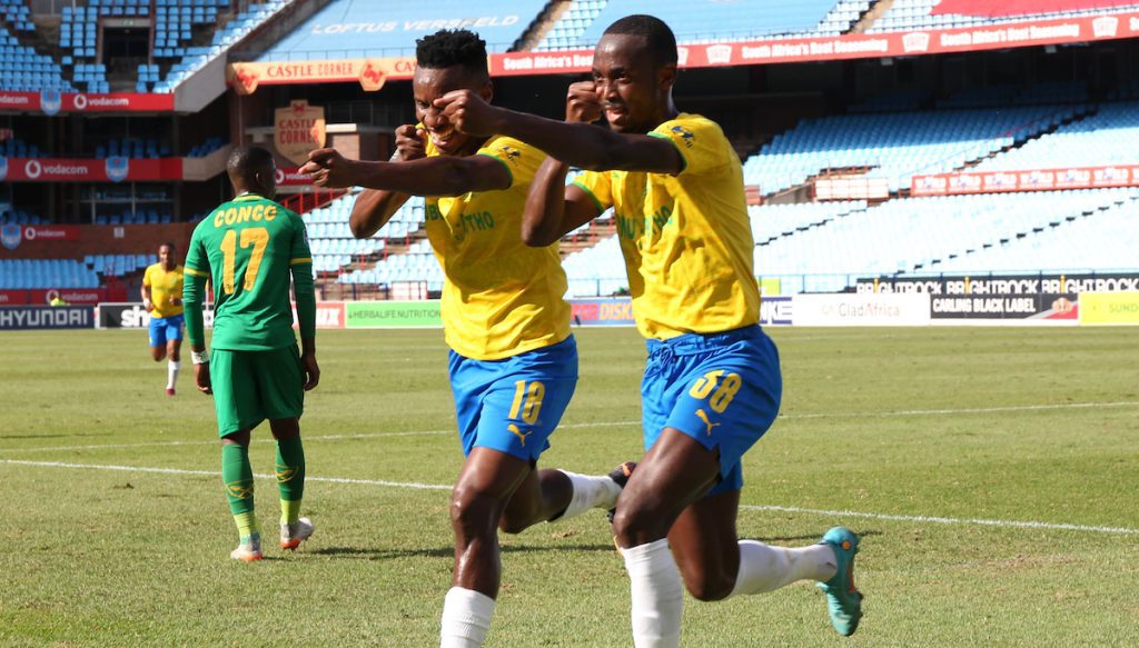 Peter Shalulile of Mamelodi Sundowns celebrates goal with Themba Zwane of Mamelodi Sundowns during a DStv Premiership.