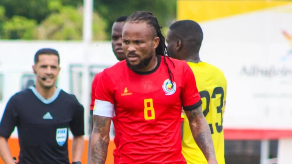 Edmilson Dove in action for Mozambique