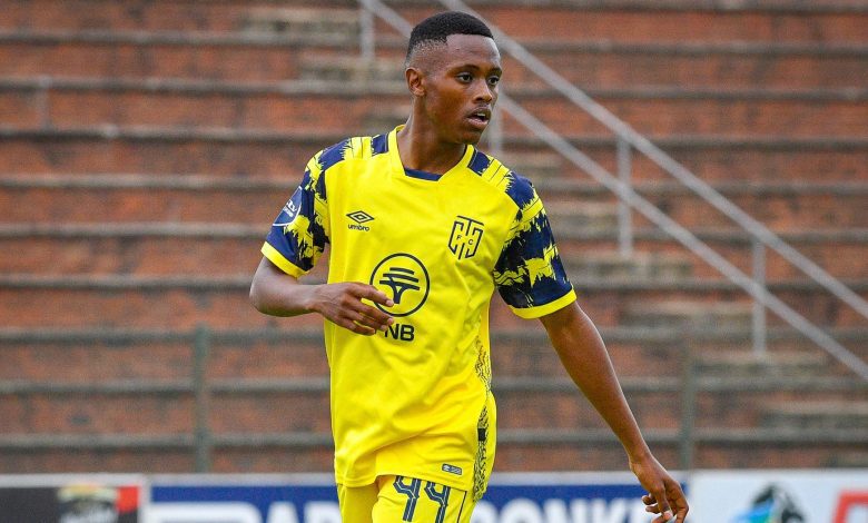 Luyolo Slatsha in action for Cape Town City in the DStv Premiership